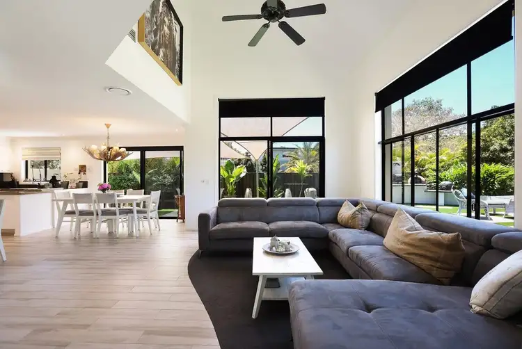 1/65 Benowa Road, Southport QLD 4215