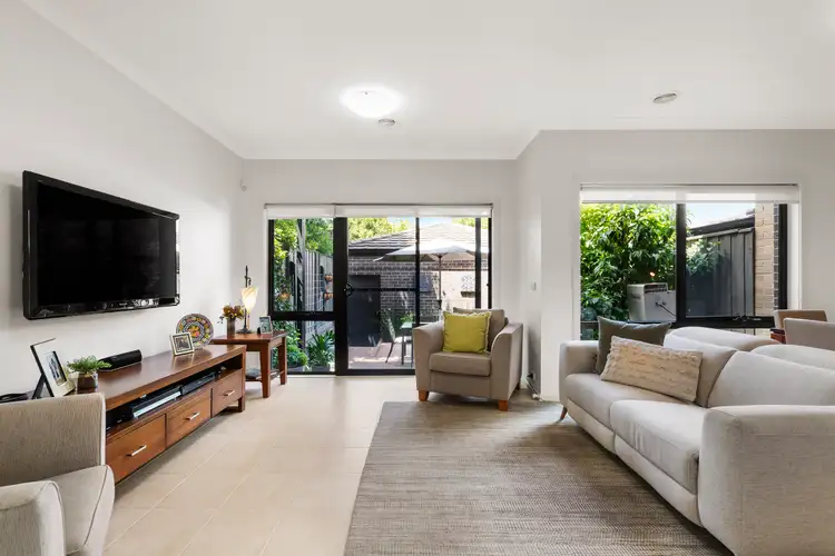 Fifth view of Homely townhouse listing, 8 Cascade Walk, Macleod VIC 3085