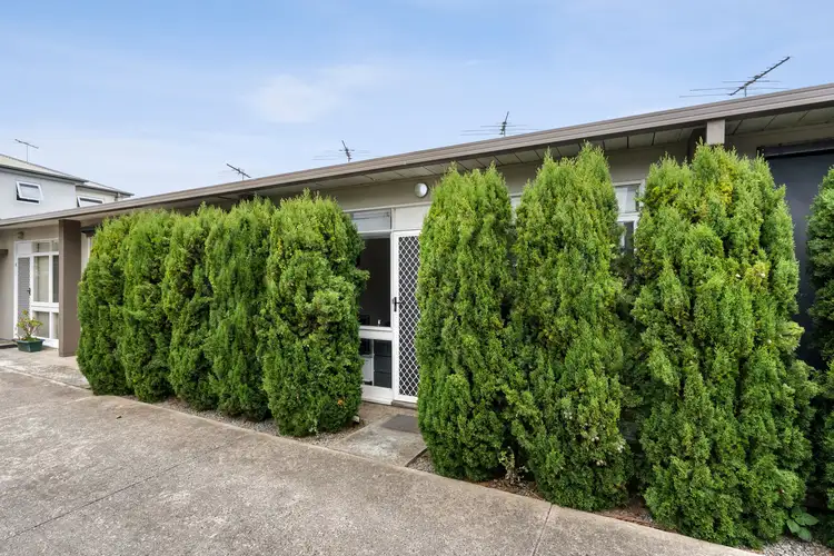 4/29 Knight Avenue, Herne Hill VIC 3218