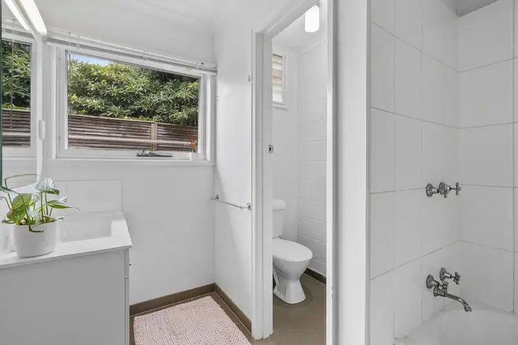 Fifth view of Homely unit listing, 4/29 Knight Avenue, Herne Hill VIC 3218