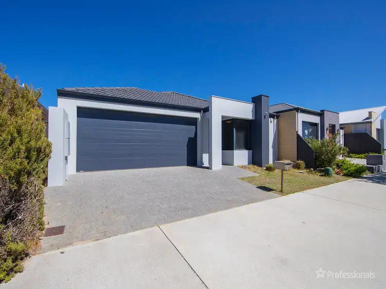 Main view of Homely house listing, 10 Marlinspike Boulevard, Jindalee WA 6036