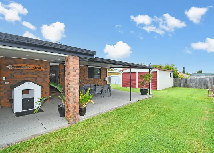 Second view of Homely house listing, 10 Maryanne Court, Point Vernon QLD 4655