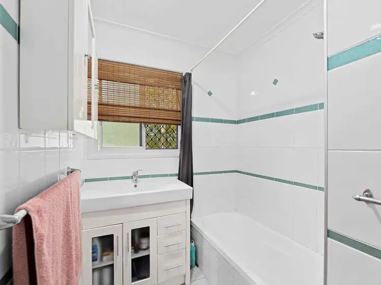 Sixth view of Homely house listing, 8 Elizabeth Crescent, Goodna QLD 4300