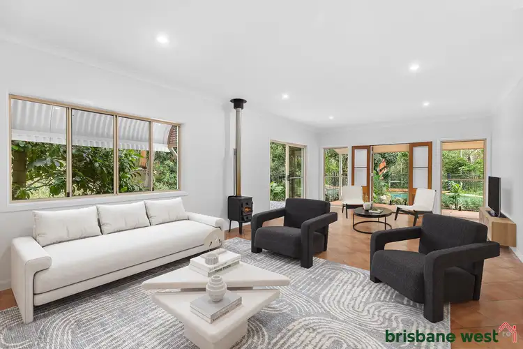 1/463 Gold Creek Road, Brookfield QLD 4069