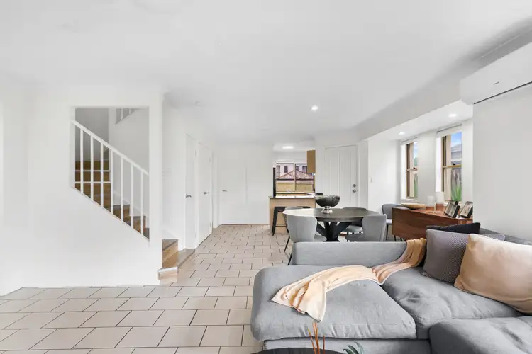 1/23 Mason Street, Southport QLD 4215