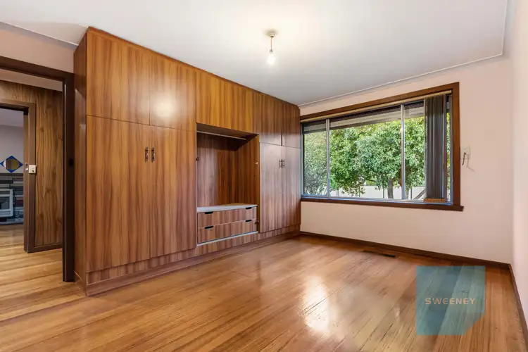 Fifth view of Homely house listing, 5 Elsum Avenue, Deer Park VIC 3023