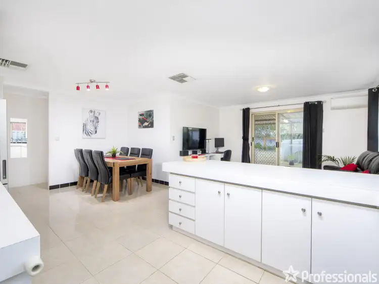 Fifth view of Homely house listing, 9 Borah Court, Caversham WA 6055