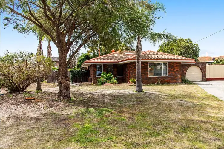 Second view of Homely house listing, 4 Lang Court, Huntingdale WA 6110