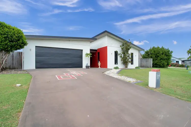 7 Bombo Court, Blacks Beach QLD 4740