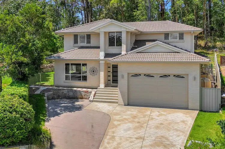 19 Bellbower Close, Green Point NSW 2251