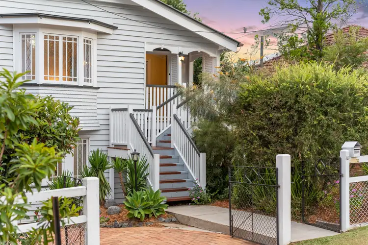11 Uralla Street, Ashgrove QLD 4060