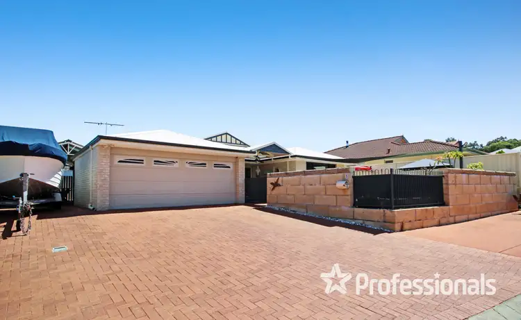 Second view of Homely house listing, 5 Parakeet Outlook, Australind WA 6233