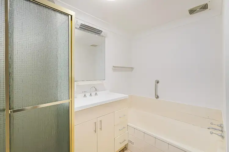 Fifth view of Homely unit listing, 2/9-12 Broadview Avenue, Gosford NSW 2250