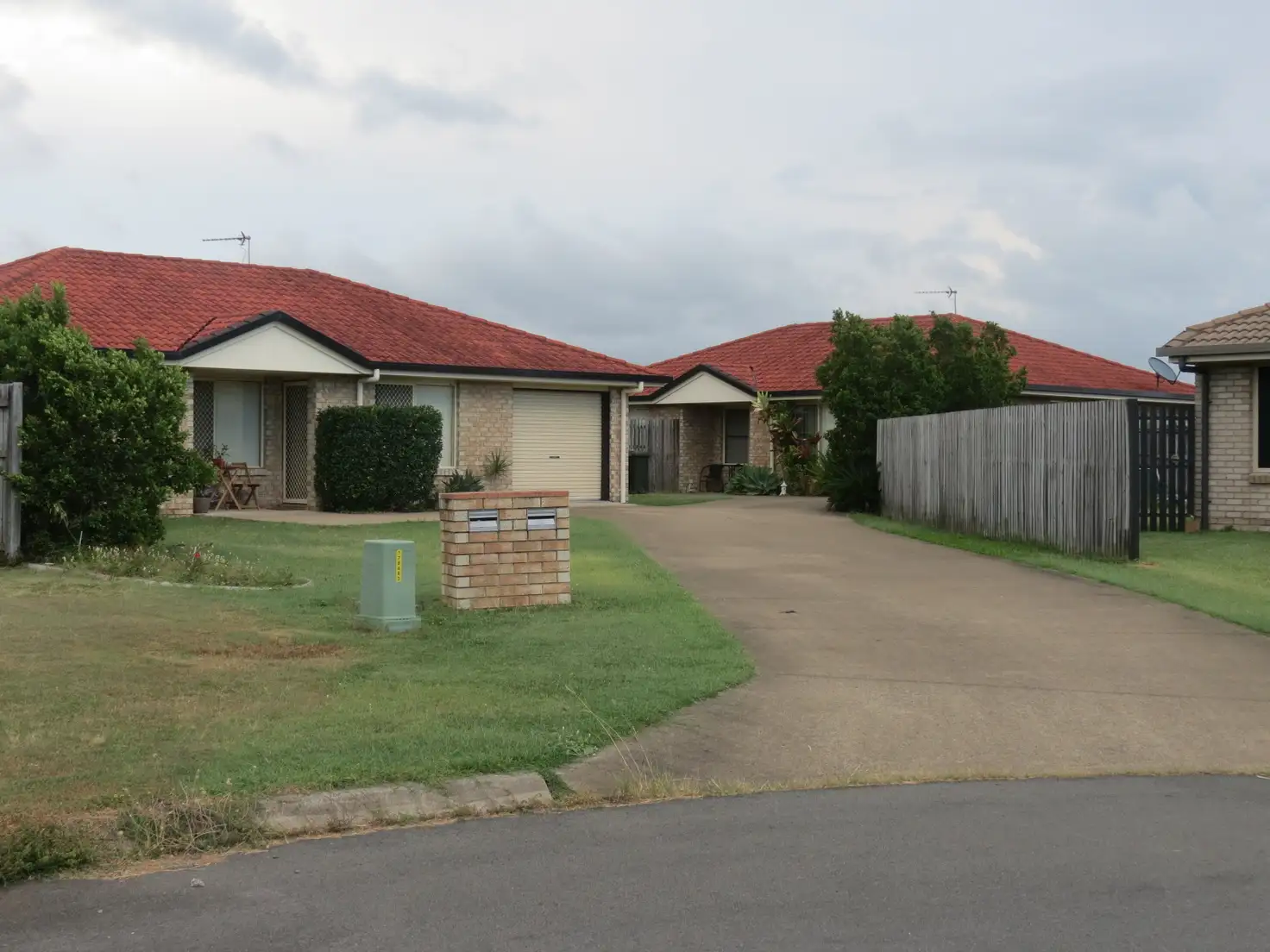 Main view of Homely semi-detached listing, 10 Joselyn Drive, Point Vernon QLD 4655