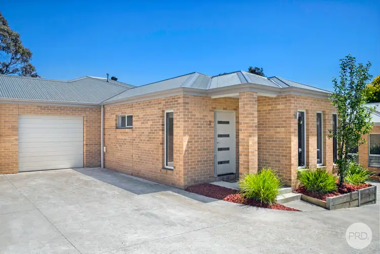 Main view of Homely unit listing, 2/27A Water Street, Brown Hill VIC 3350