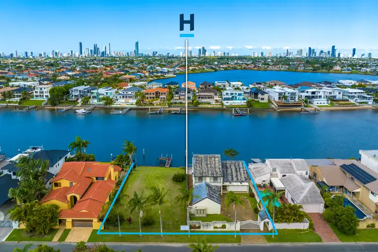 22-24 Witt Avenue, Carrara QLD 4211