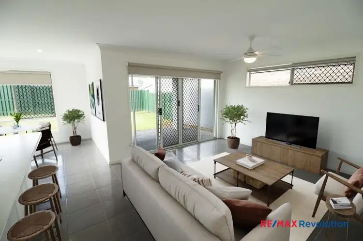 Fifth view of Homely house listing, 2 Como Way, Redbank QLD 4301