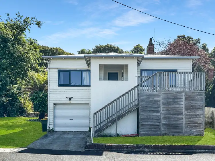 5 Pleasant Street