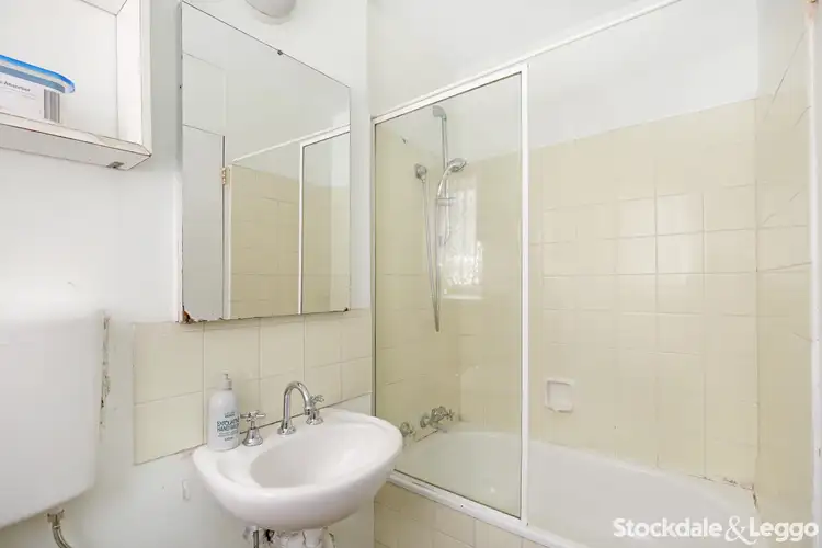 Fifth view of Homely unit listing, 4/194 Purinuan Road, Reservoir VIC 3073