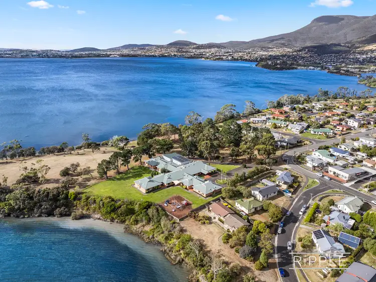 28 Curlew Parade, Claremont TAS 7011
