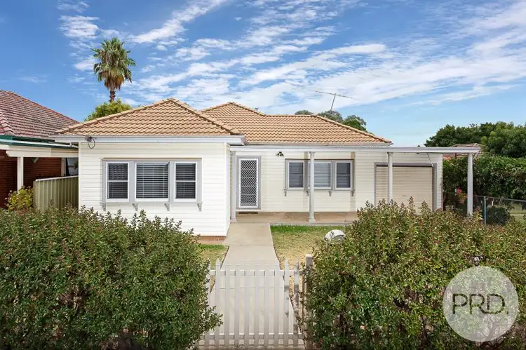 24 Mair Street, Turvey Park NSW 2650