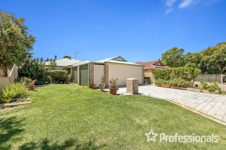 15 Naturaliste Grove, Ballajura WA 6066