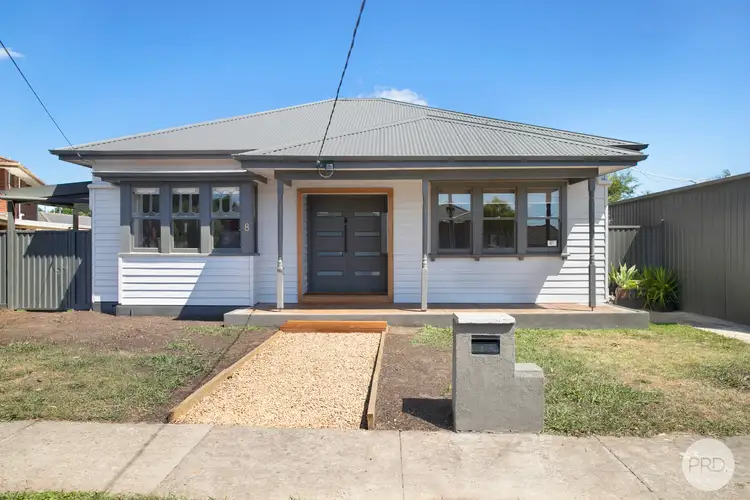 8 Burnett Street, Sebastopol VIC 3356