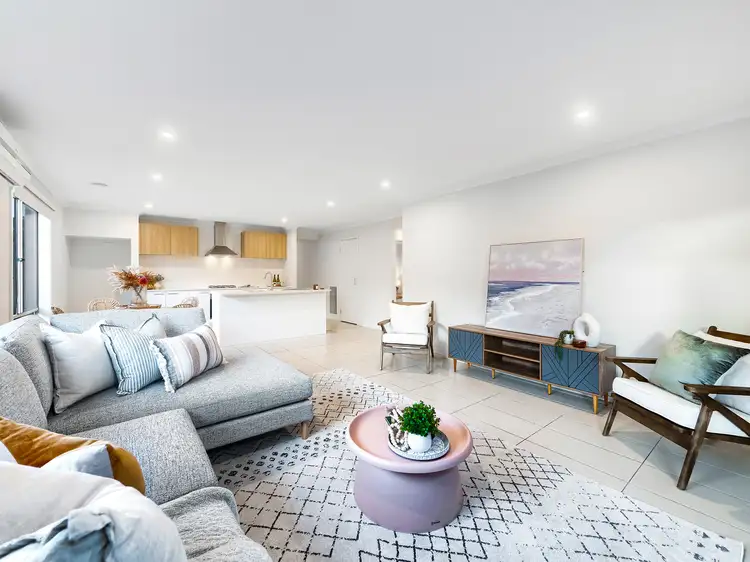 39 Moroak Crescent, Clyde North VIC 3978