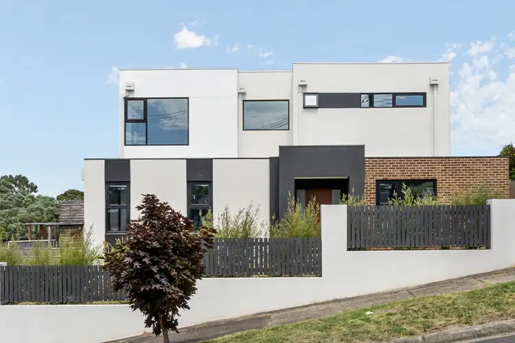1/48 Greendale Road, Doncaster East VIC 3109