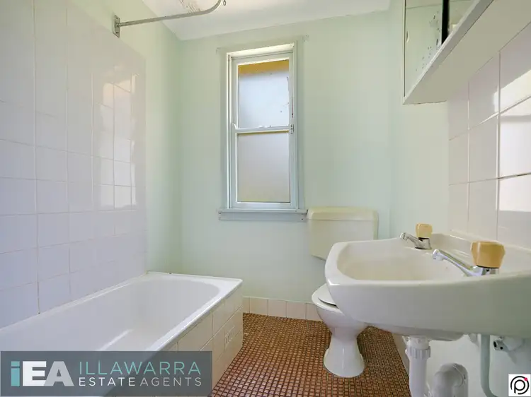 Fifth view of Homely house listing, 28 Hardwick Crescent, Mount Warrigal NSW 2528
