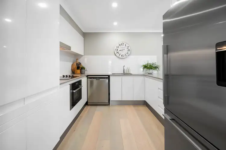 Fourth view of Homely semi-detached listing, 2/6 Rosalind Avenue, Paradise Point QLD 4216