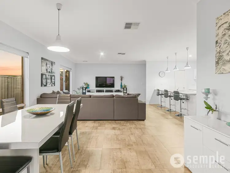 Fifth view of Homely house listing, 2 Snowflake Approach, Baldivis WA 6171