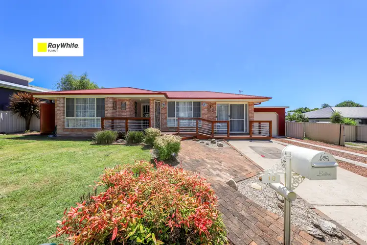 16 Harris Street, Tumut NSW 2720