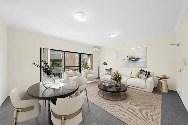 11/80-82 Pitt Street
