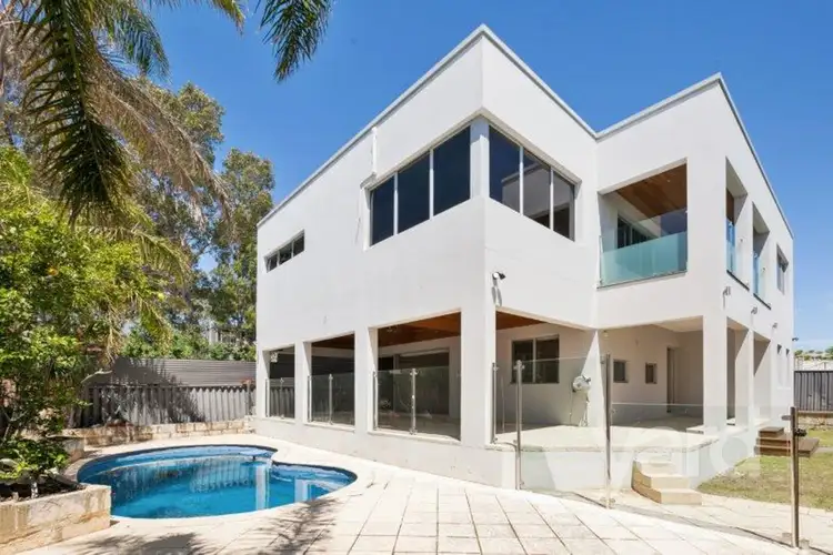 10A Darling Street, White Gum Valley WA 6162