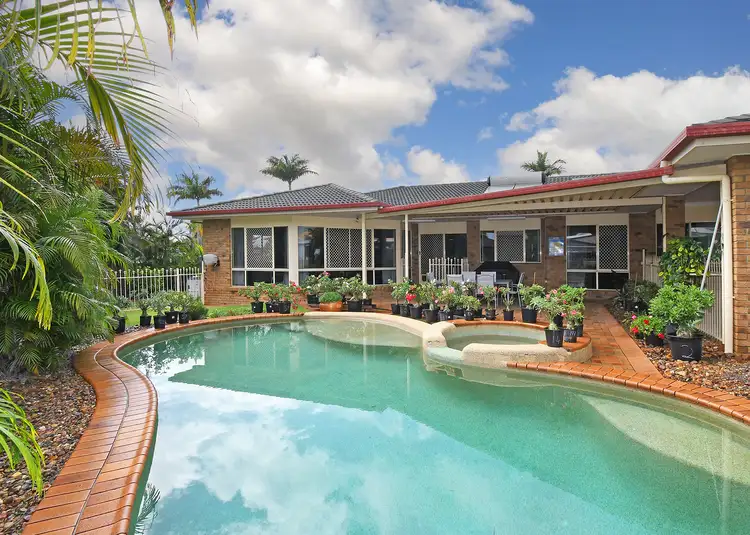 12 Adair Court, Kawungan QLD 4655