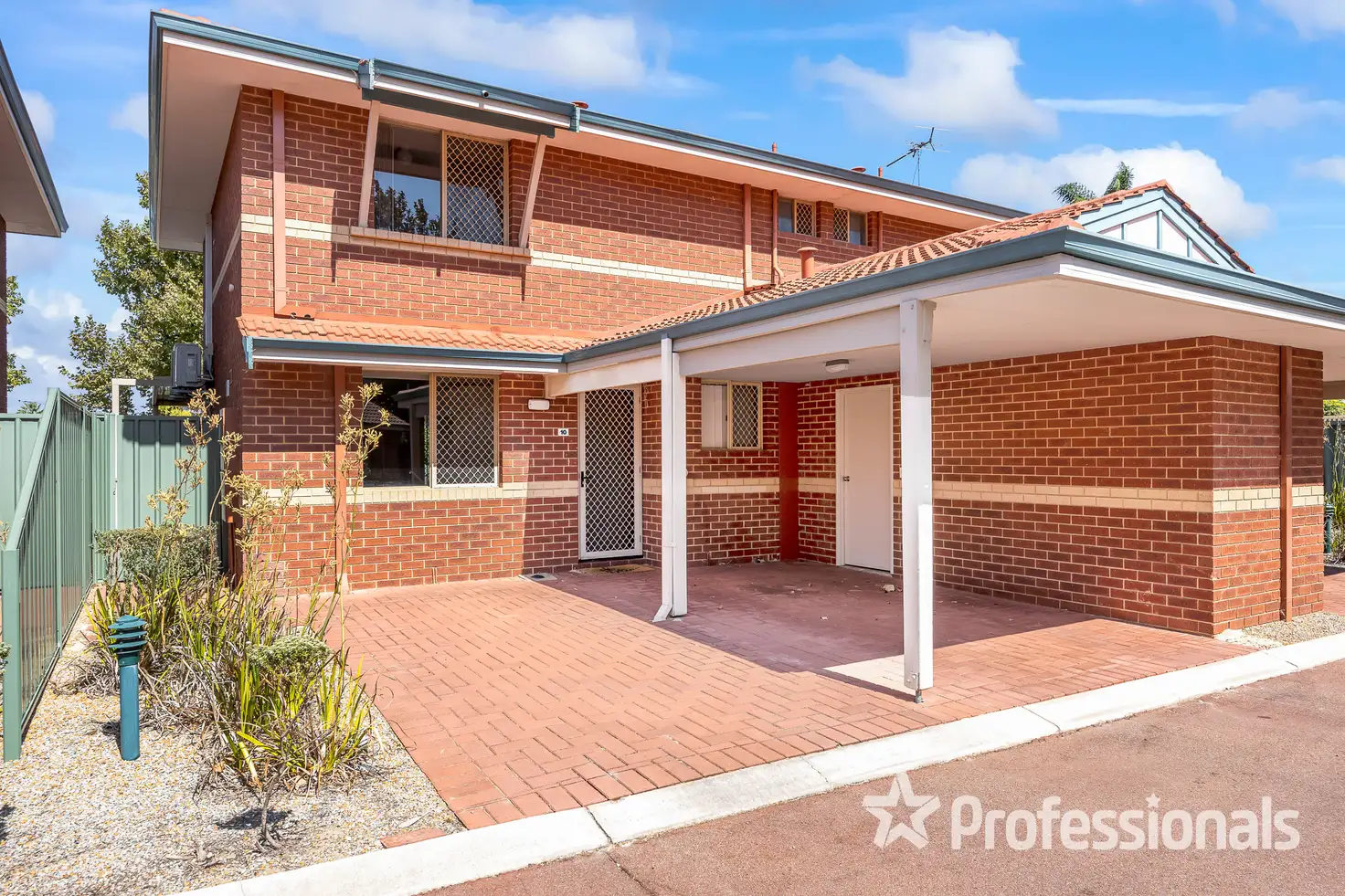 Main view of Homely house listing, 10/28 Luton Close, Ballajura WA 6066