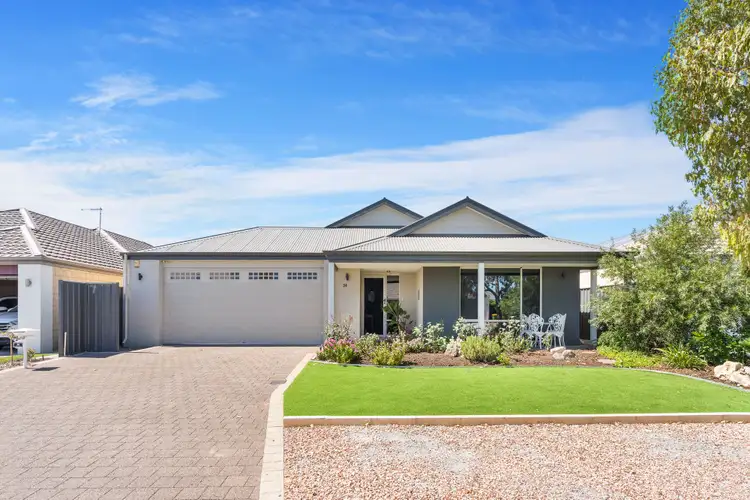 24 Trusty Way, Piara Waters WA 6112