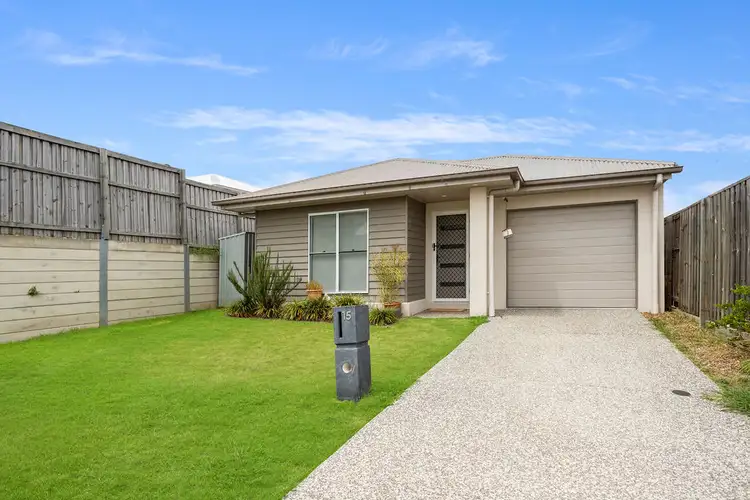 15 Bell Street, Silkstone QLD 4304