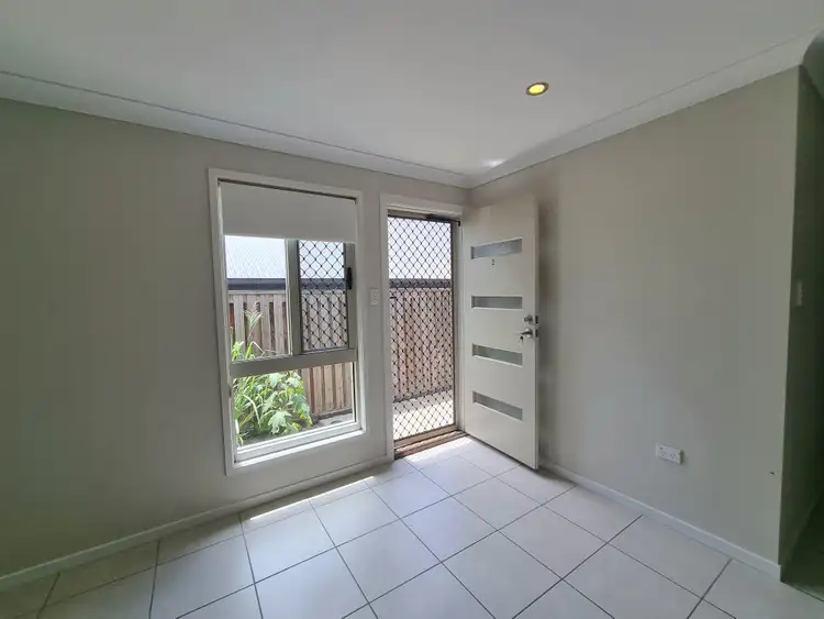 Sixth view of Homely unit listing, 2/33 Sea Prince Circuit, Clinton QLD 4680
