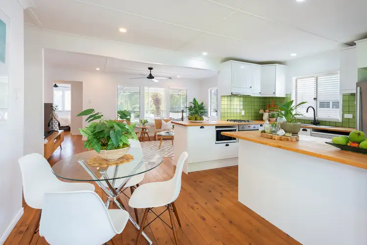 12 Saltash Street, Labrador QLD 4215