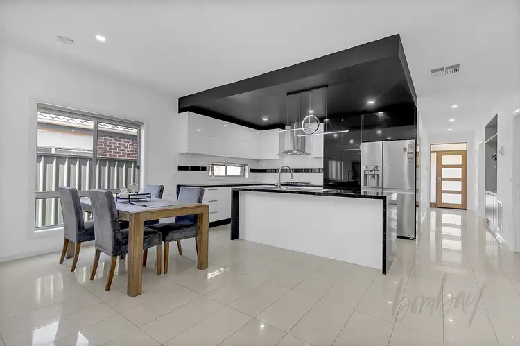 Sixth view of Homely house listing, 35 Viewside Crescent, Craigieburn VIC 3064