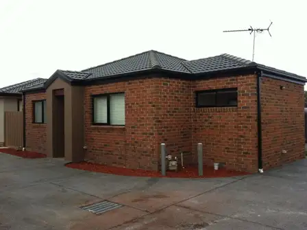 2/130 Bladin Street, Laverton VIC 3028