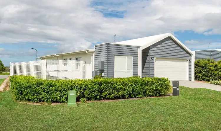 Second view of Homely house listing, 2 Conochie Place, Pimpama QLD 4209