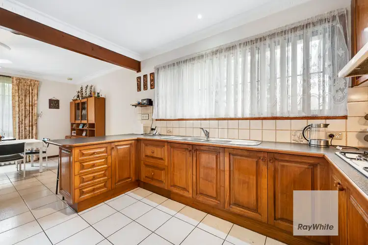 Sixth view of Homely house listing, 2 Largs Court, Greenvale VIC 3059
