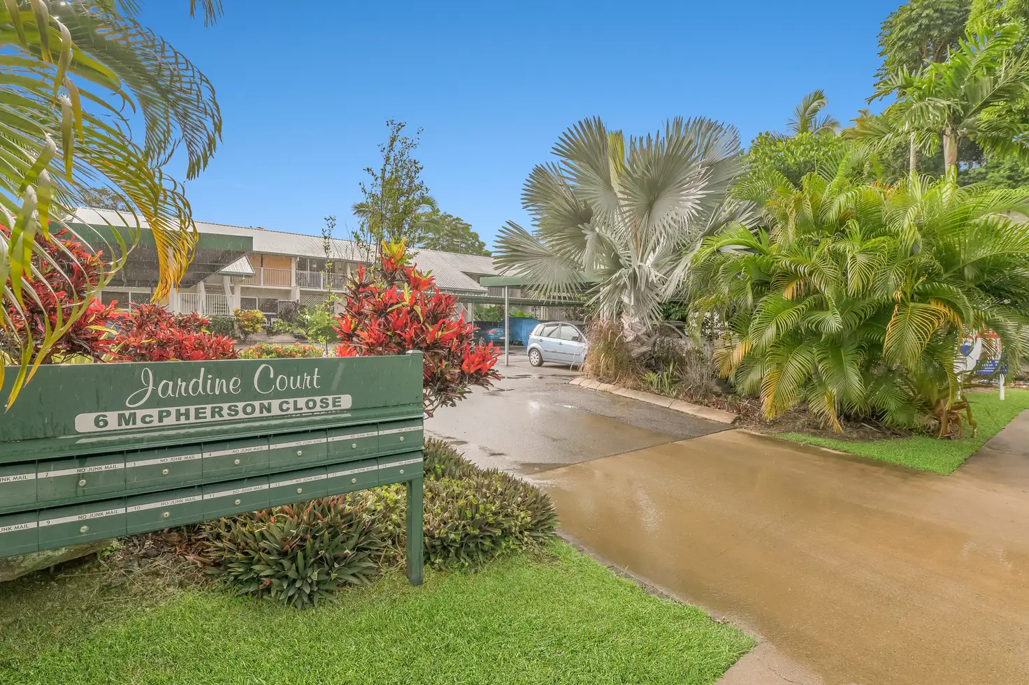 Main view of Homely unit listing, 10/6 Mcpherson Close, Edge Hill QLD 4870