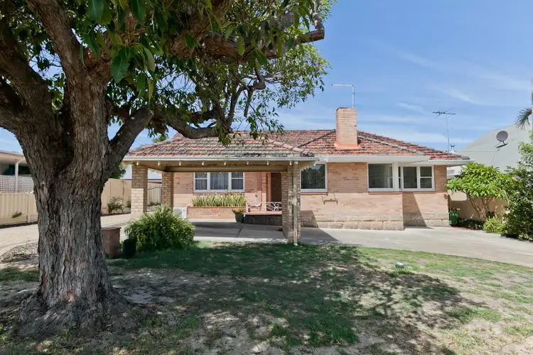 30 Davy Street, Alfred Cove WA 6154
