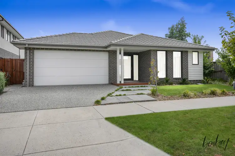 13 Blessington Circuit, Mickleham VIC 3064