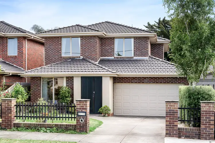 5B Clifford Street, Glen Waverley VIC 3150