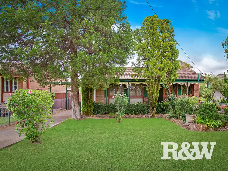 8 Andover Crescent, Hebersham NSW 2770